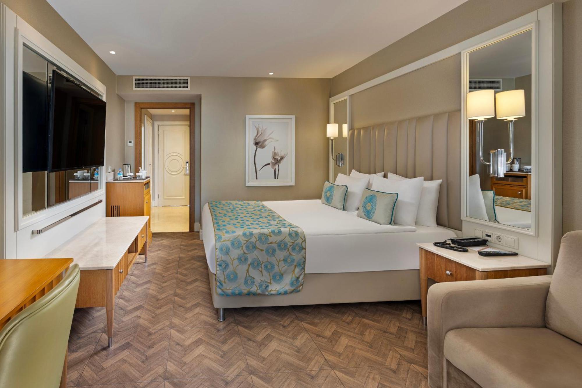 Titanic Deluxe Lara Hotel Antalya Exterior photo